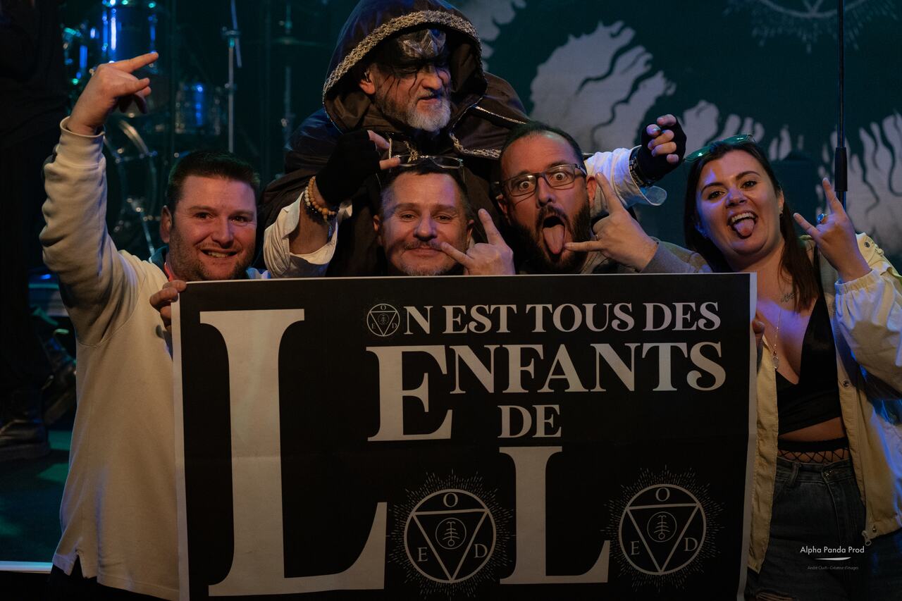 The Innsmouth crowd